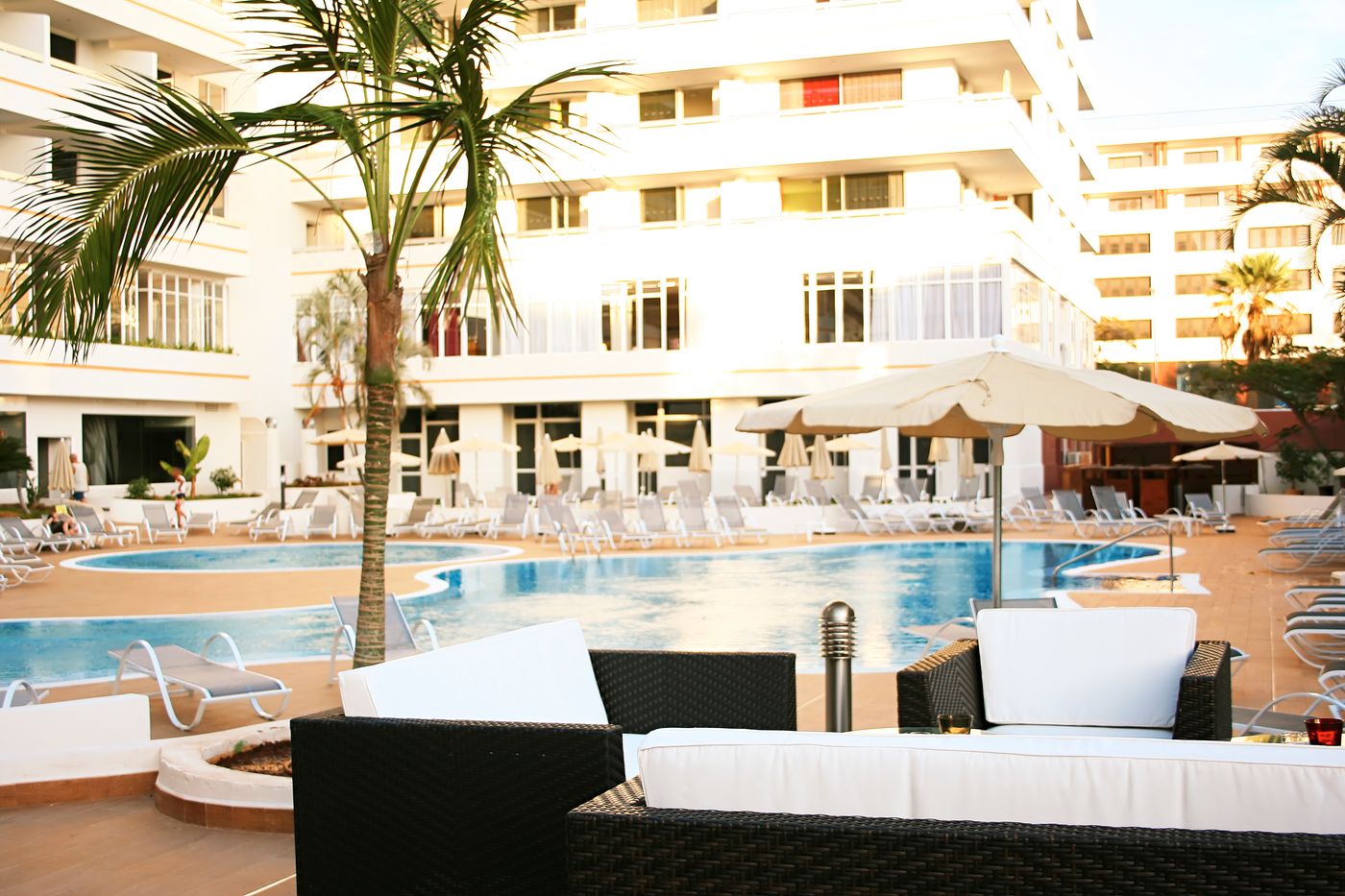 Coral-Suites---Spa---Adults-Only-Terrace-4