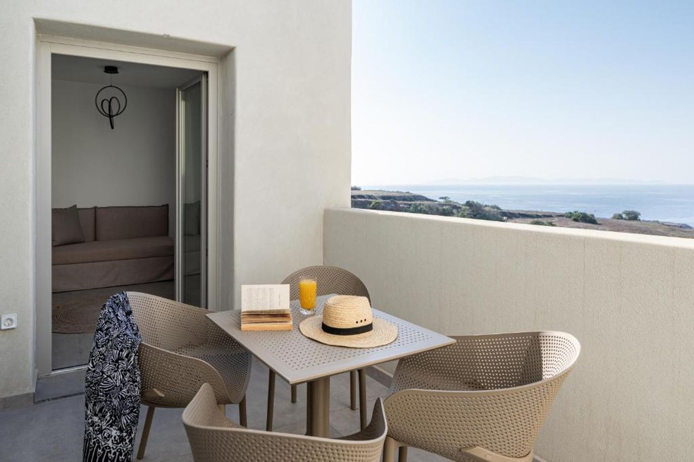 Alegria-By-Casa-Sigalas-Room-17