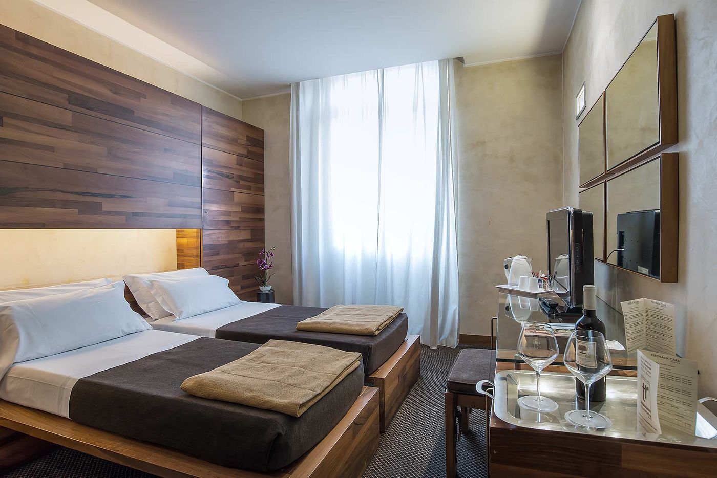 Hotel-Tritone-Room-19