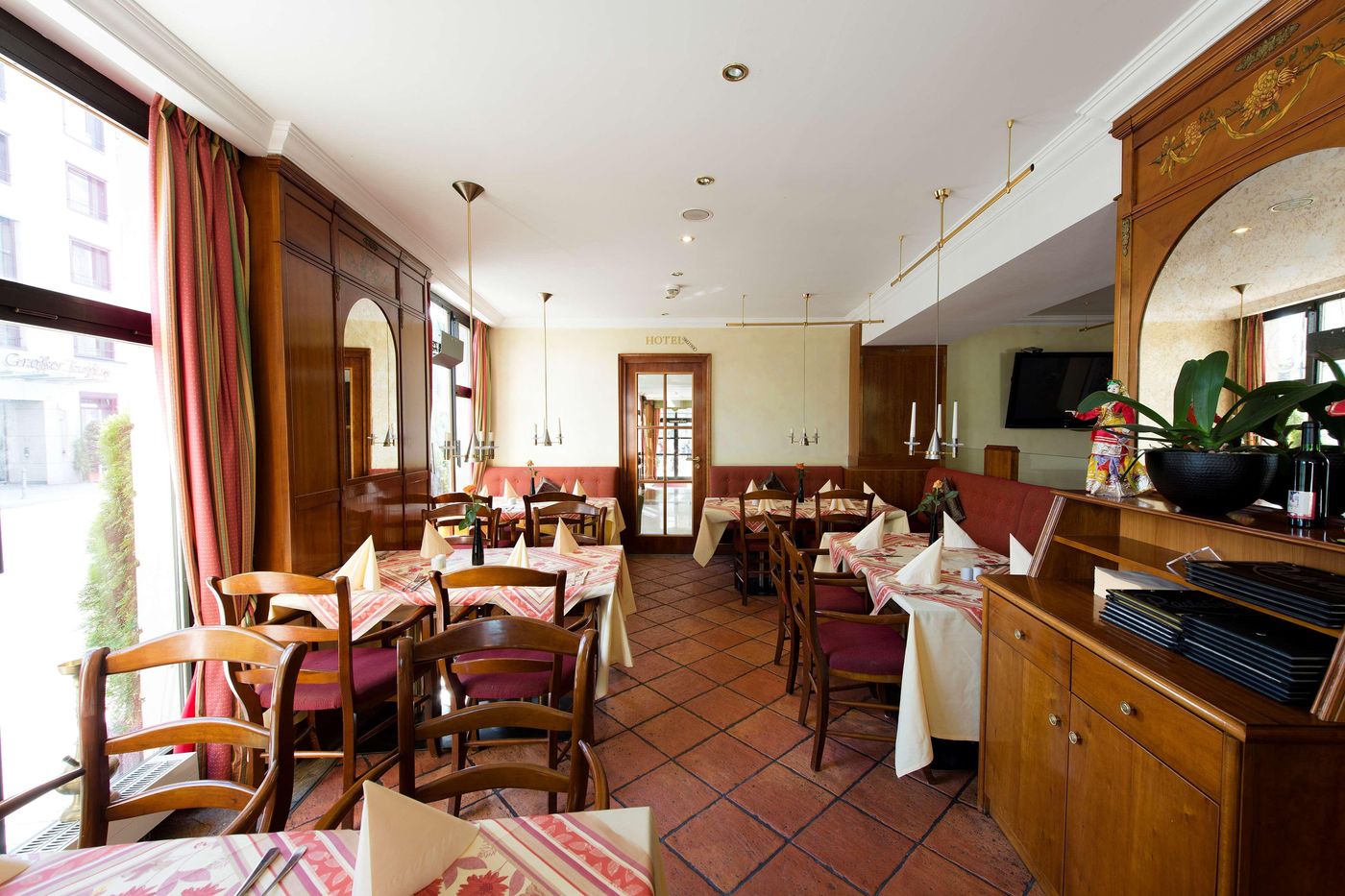 Derag-Livinghotel-Henriette-Restaurant-49