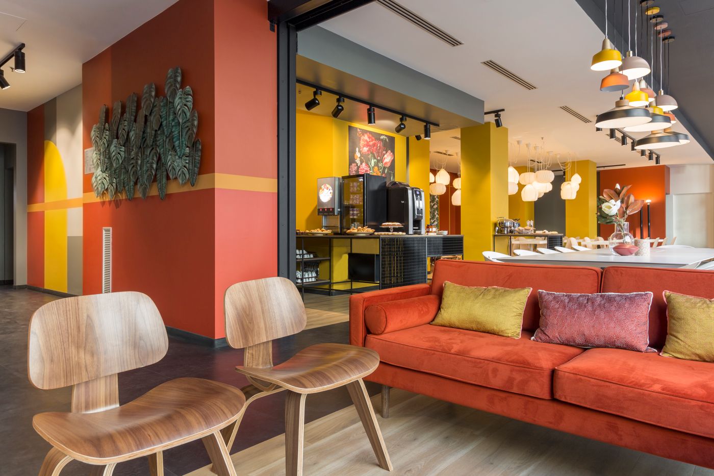 B-B-Hotel-Milano-Central-Station-Lobby-9