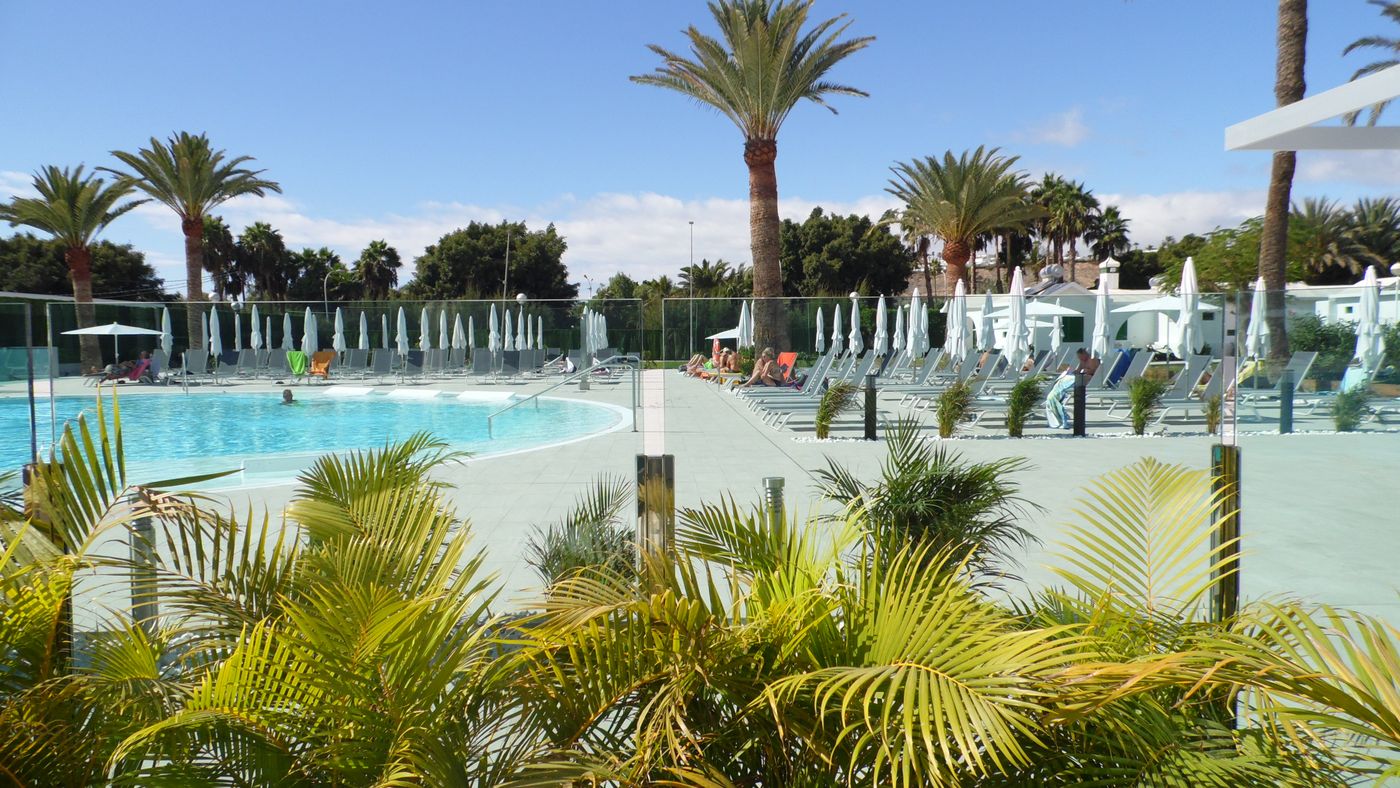 Canary-Garden-Club-Pool-10