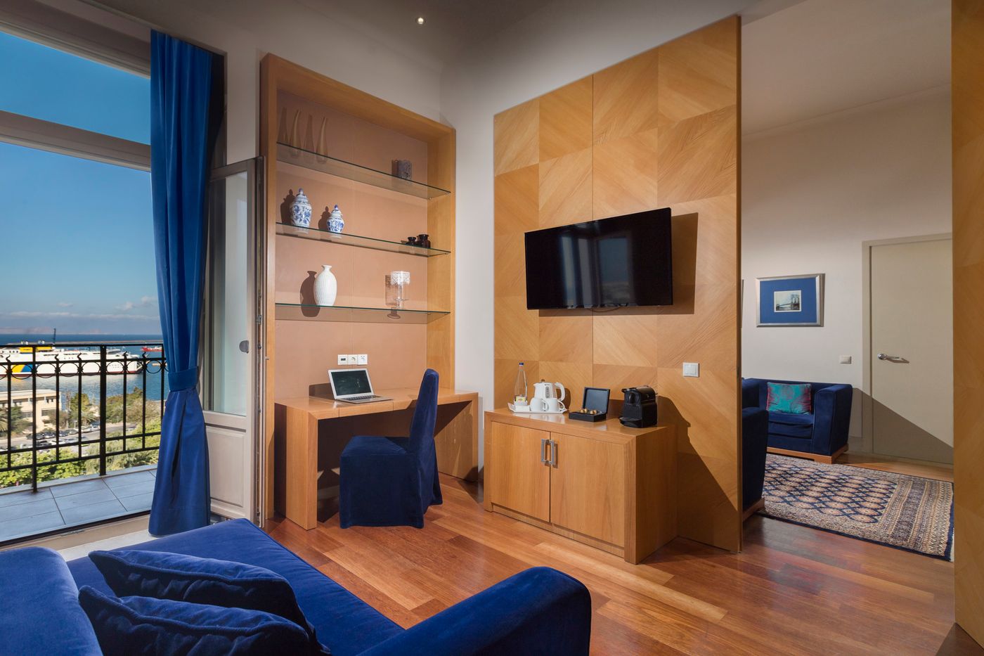 GDM-Megaron-Luxury-Hotel-Room-17