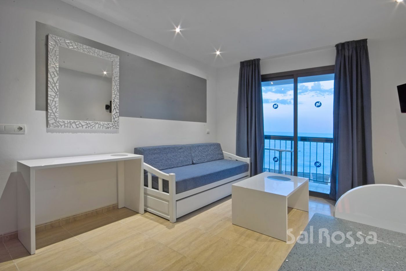 Sal Rossa Apartments