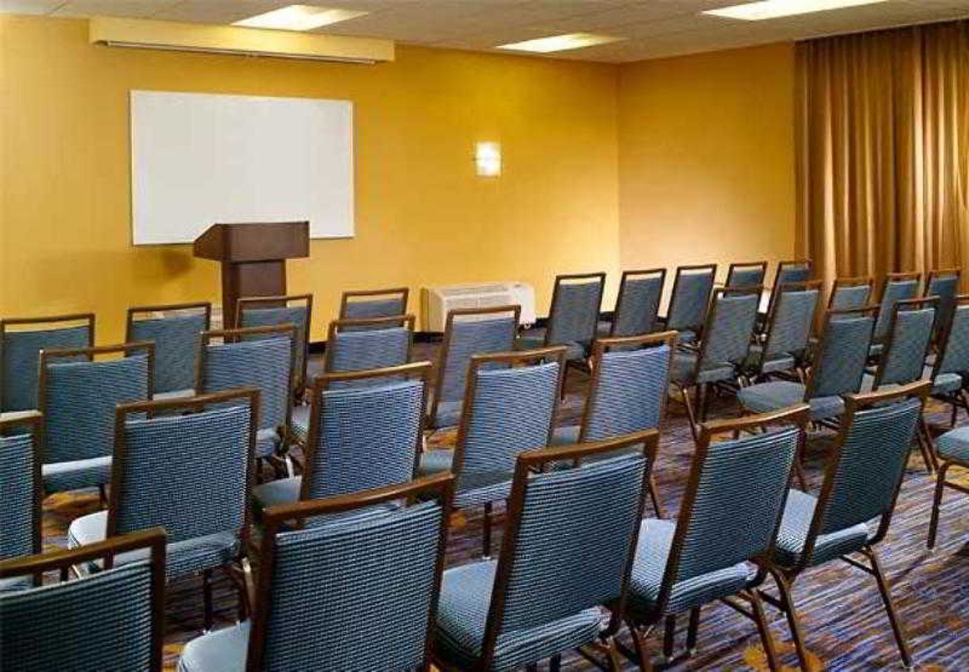 Courtyard Nashville Airport-United States-NASHVILLE-General view-9