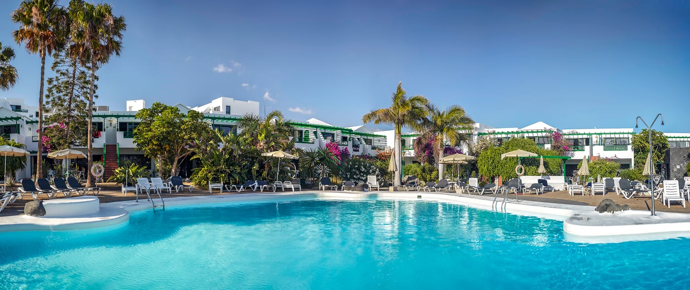 HG-Lomo-Blanco-Pool-4