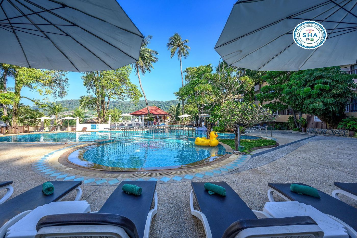 Patong-Lodge-Hotel-Pool-18