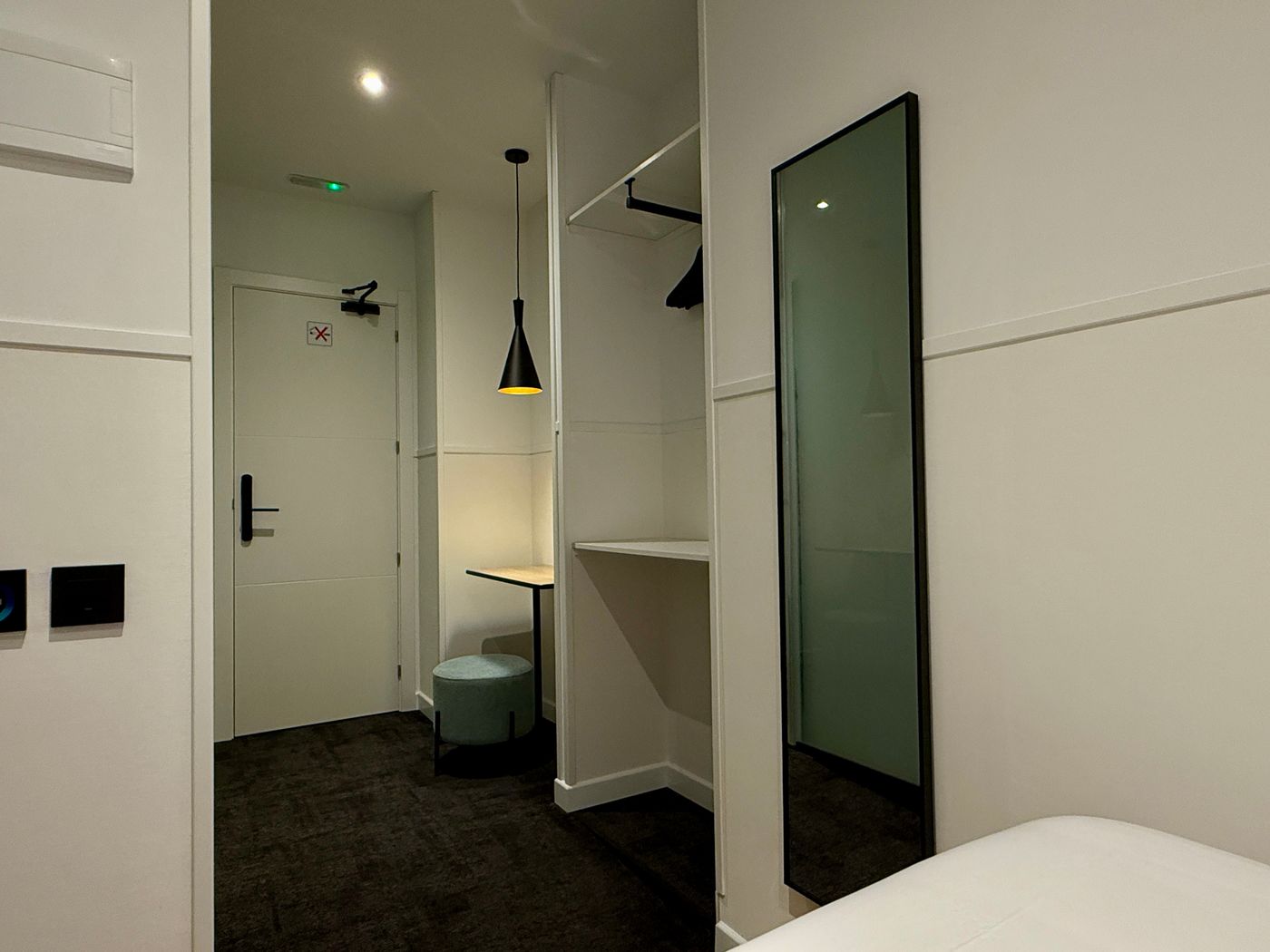 Mucho-Madrid-Room-48