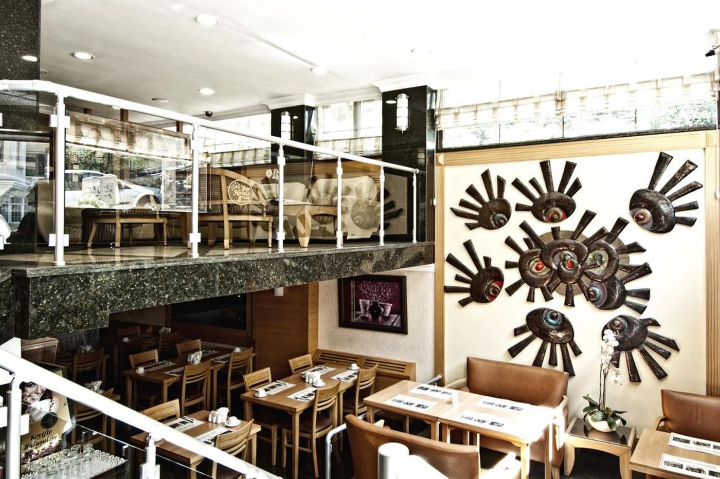 Park-Star-Hotel-Taksim-Lobby-12