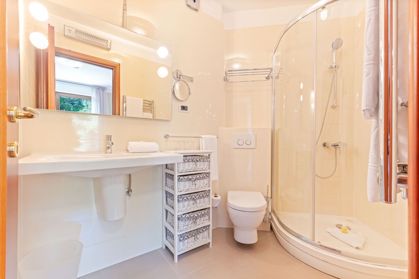 The-Residence-Room-59