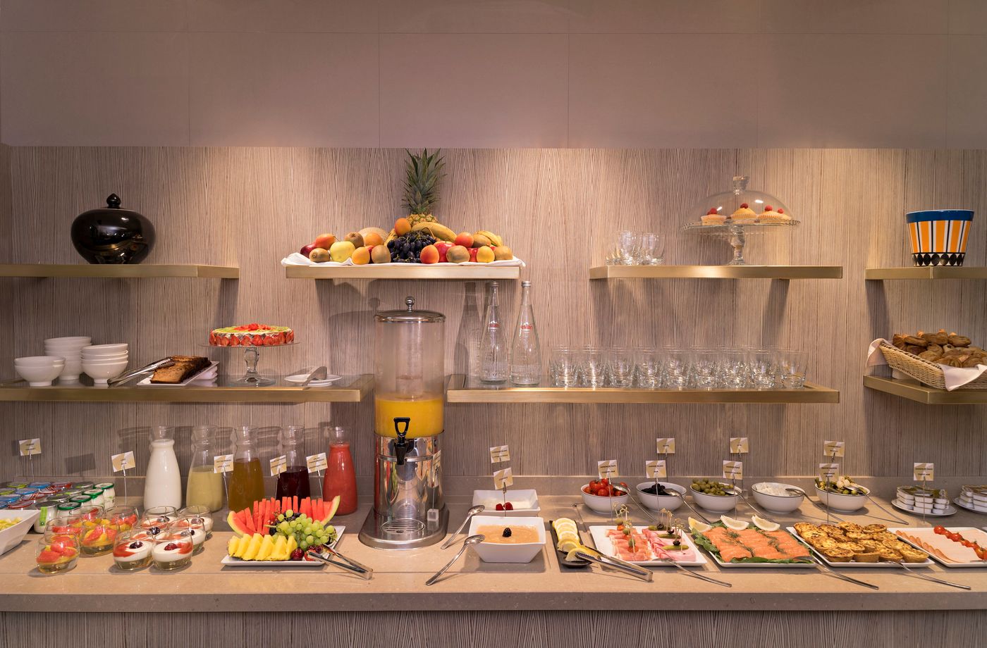 Rochester-Champs-Elysees-Restaurant-50