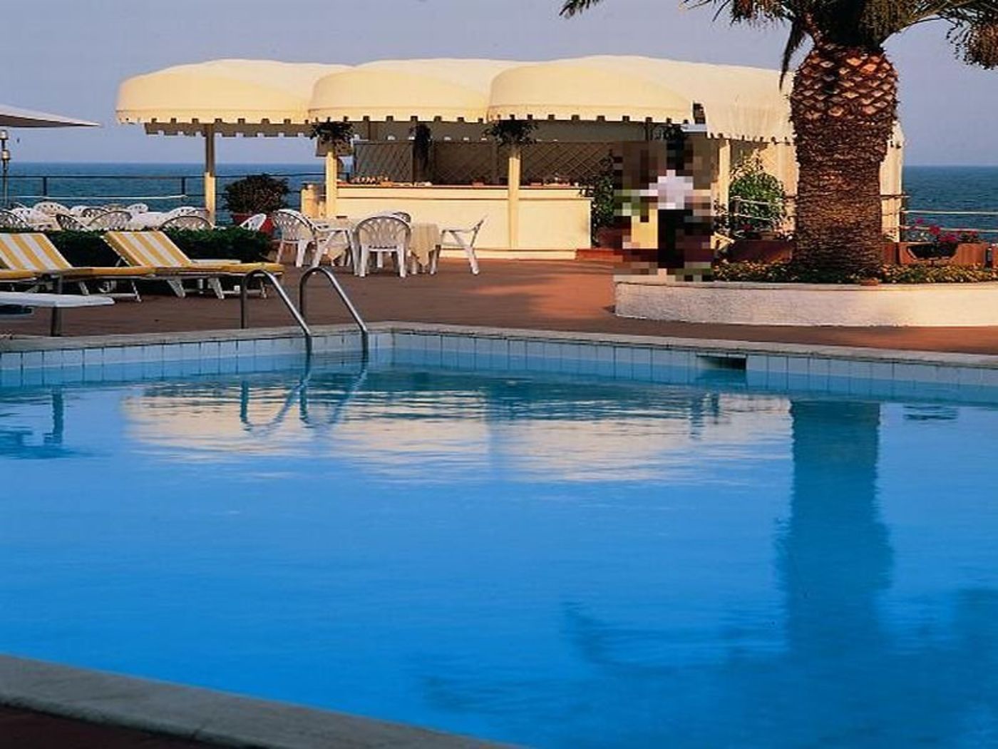 Grand-Hotel-Baia-Verde-Pool-4