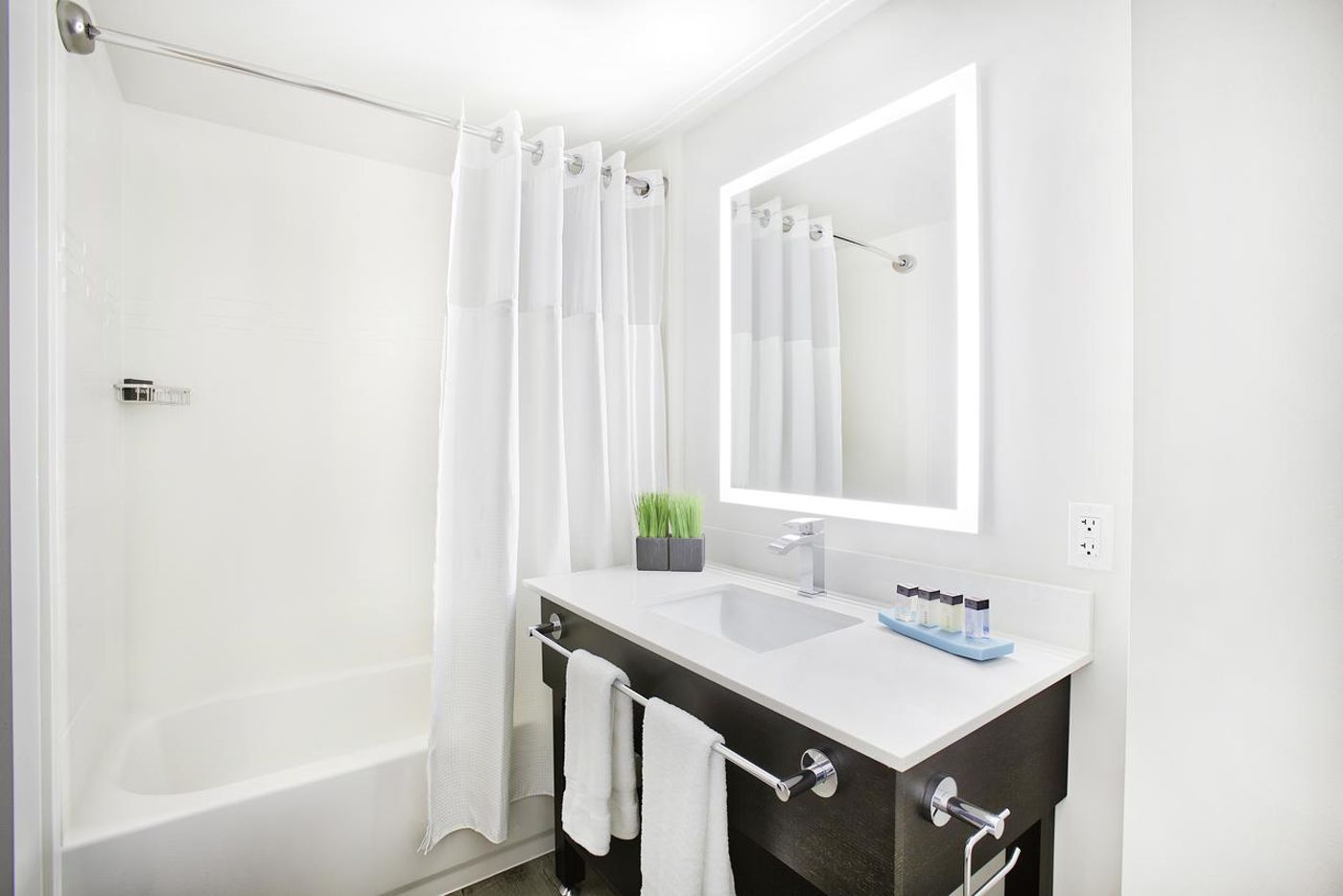 Interurban-United States-Seattle-Room-10