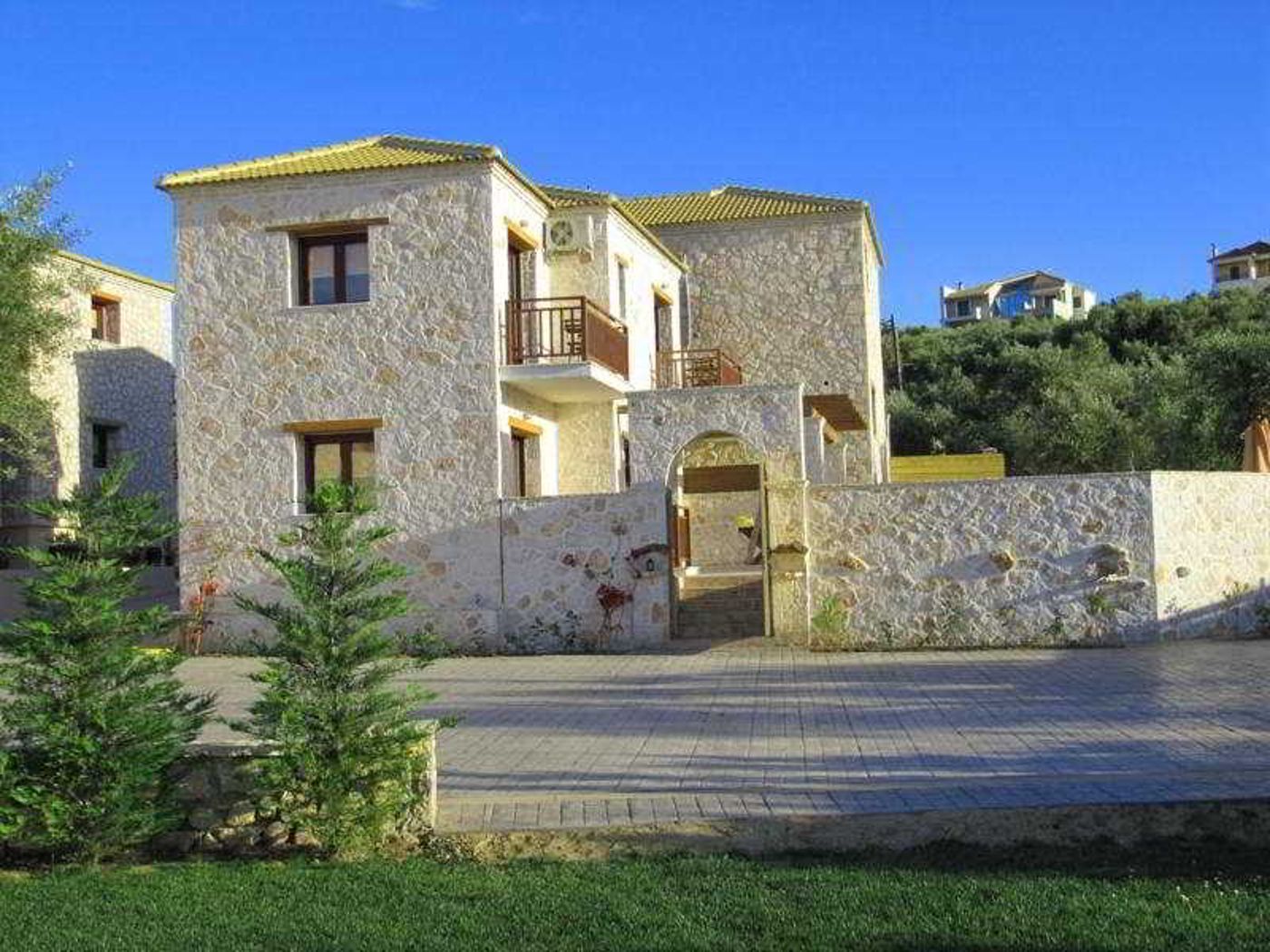 Azure-Luxury-Villas-General-view-3