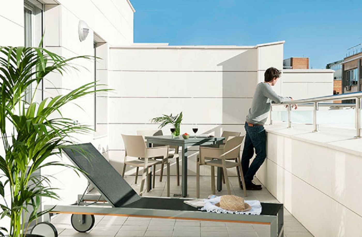 Eric-Vokel-Atocha-Suites-Room-2