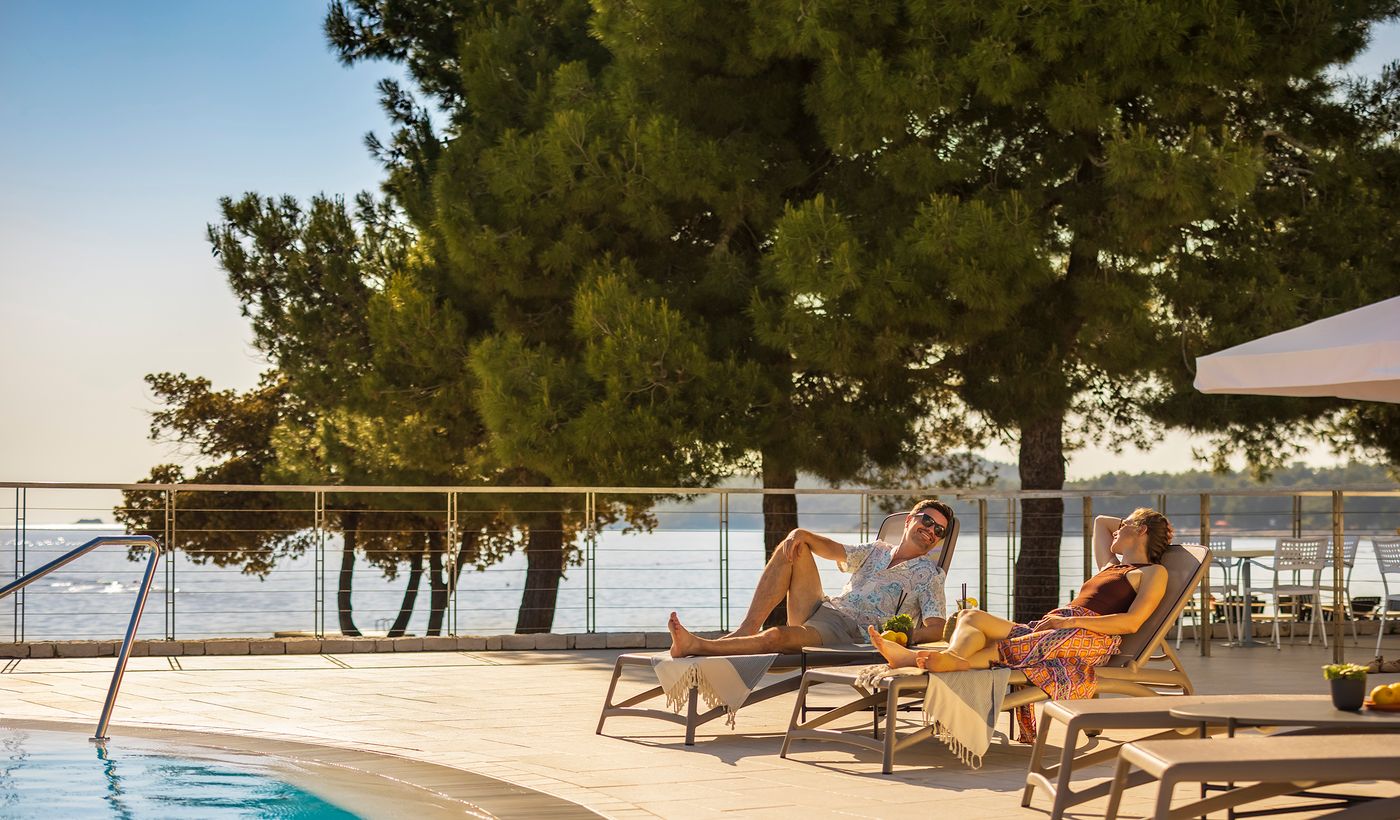 Maistra-Select-Villas-Rubin-Resort-Bar-14