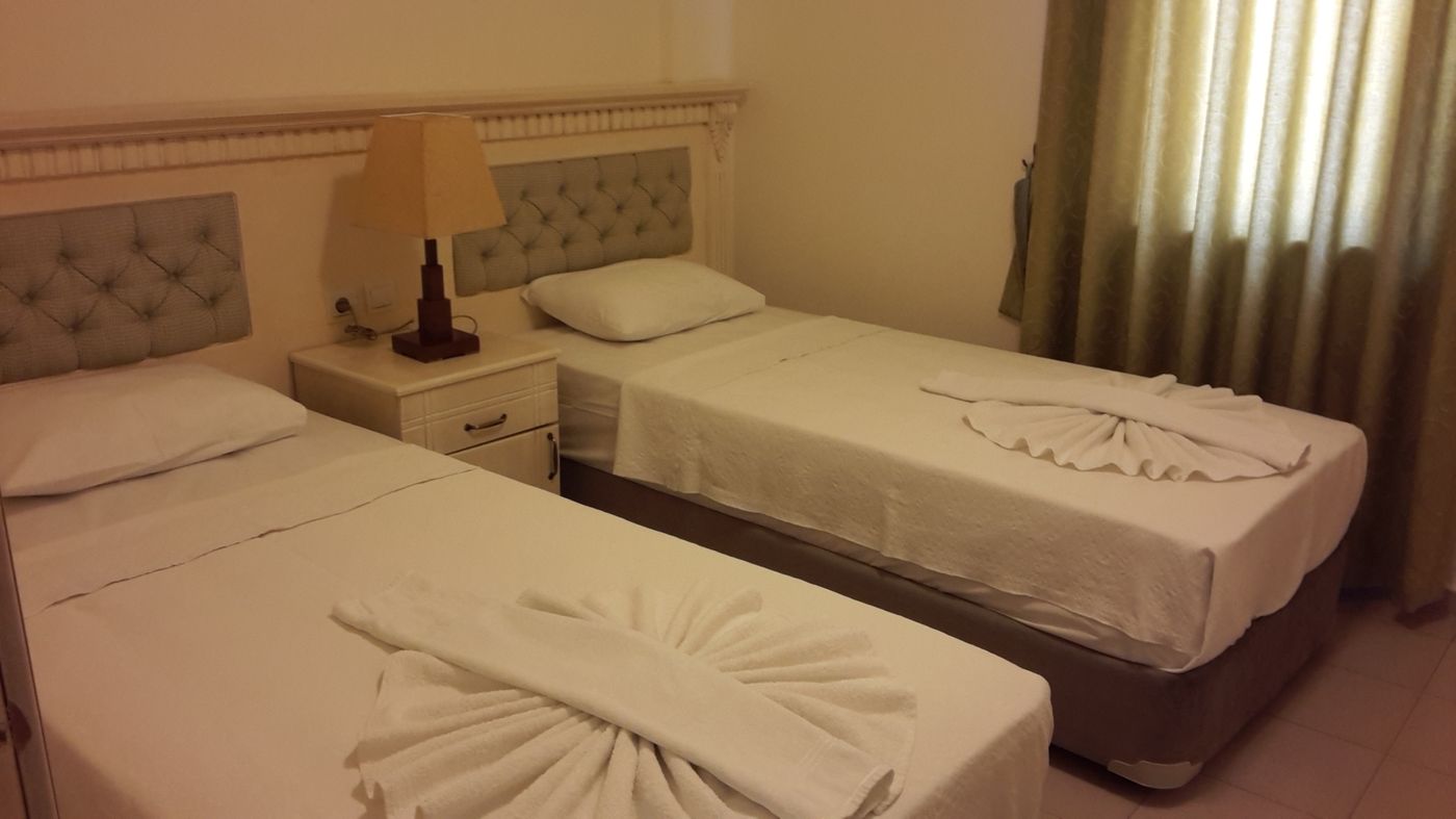 Sahin-Palace-Apartments-Room-25