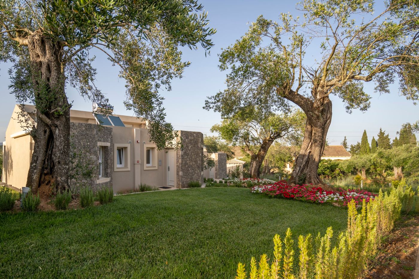 Debono-Hotel-Room-10