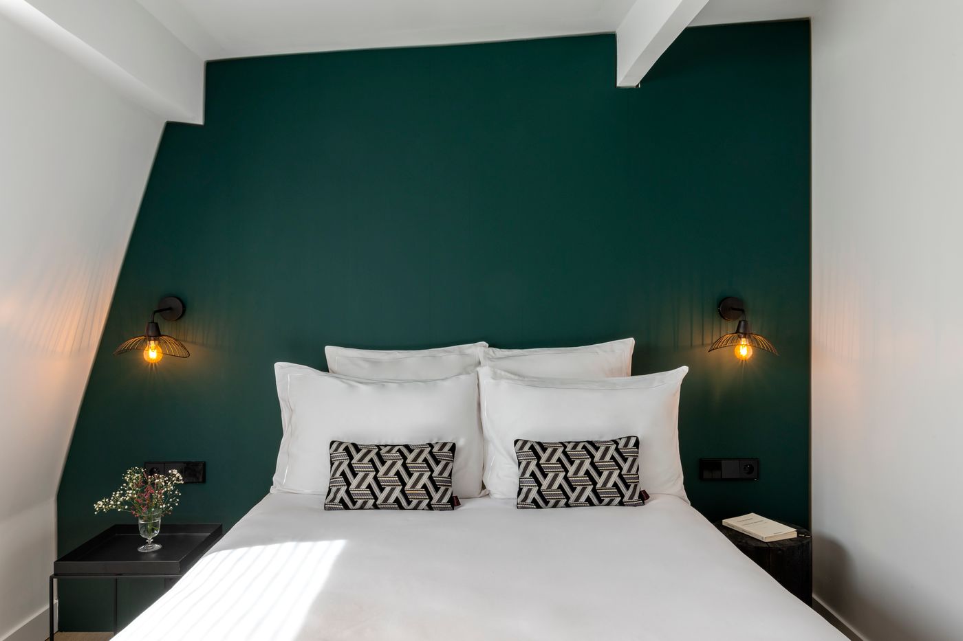 9Hotel-Opera-Room-13