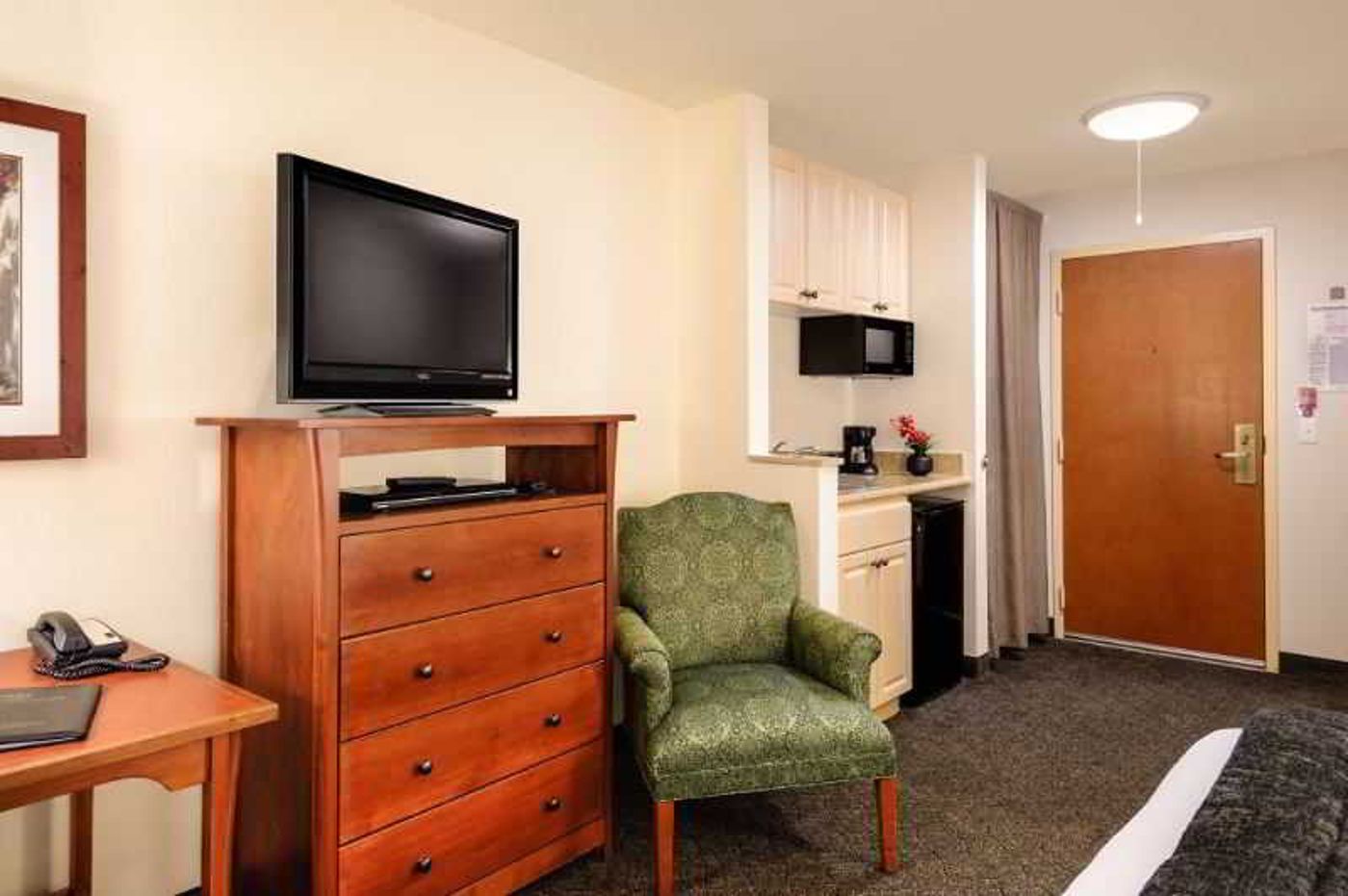 Mediterranean Inn-United States-Seattle-Room-10
