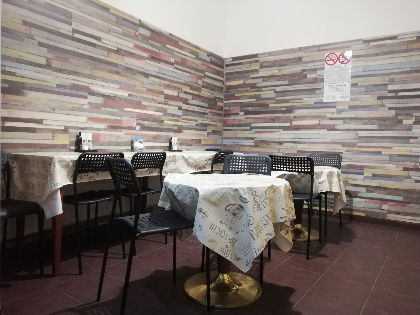 Lorf-Hostel-Coffee-General-view-11