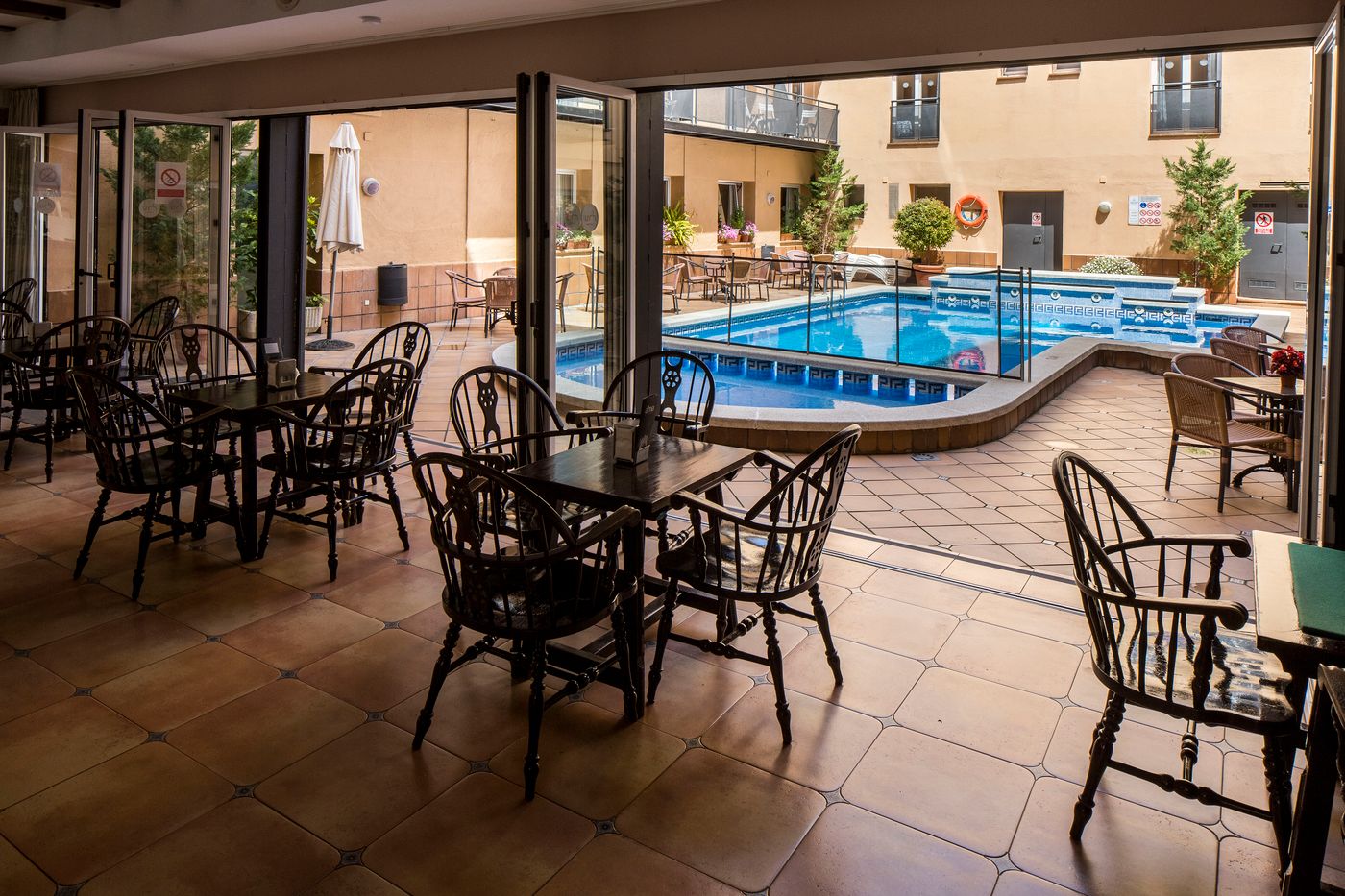 URH-Tossa-de-Mar-Bar-61