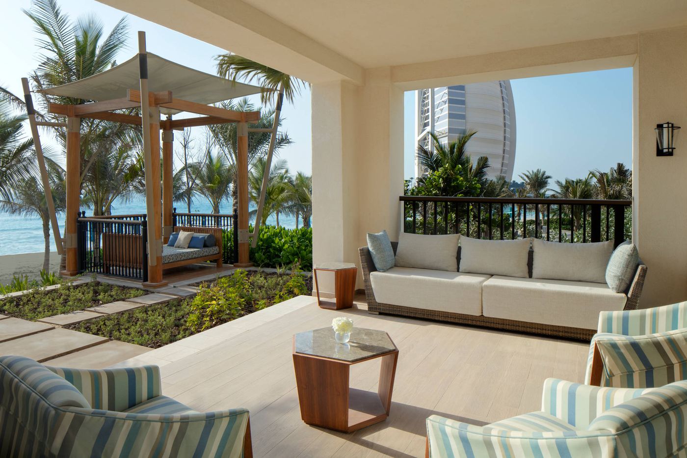 Madinat-Jumeriah---Jumeirah-Al-Naseem-Room-52