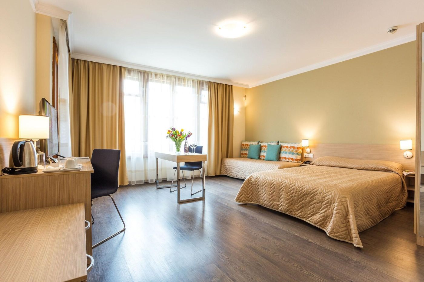 Hotel Geneva-Bulgaria-Sofia-Room-7