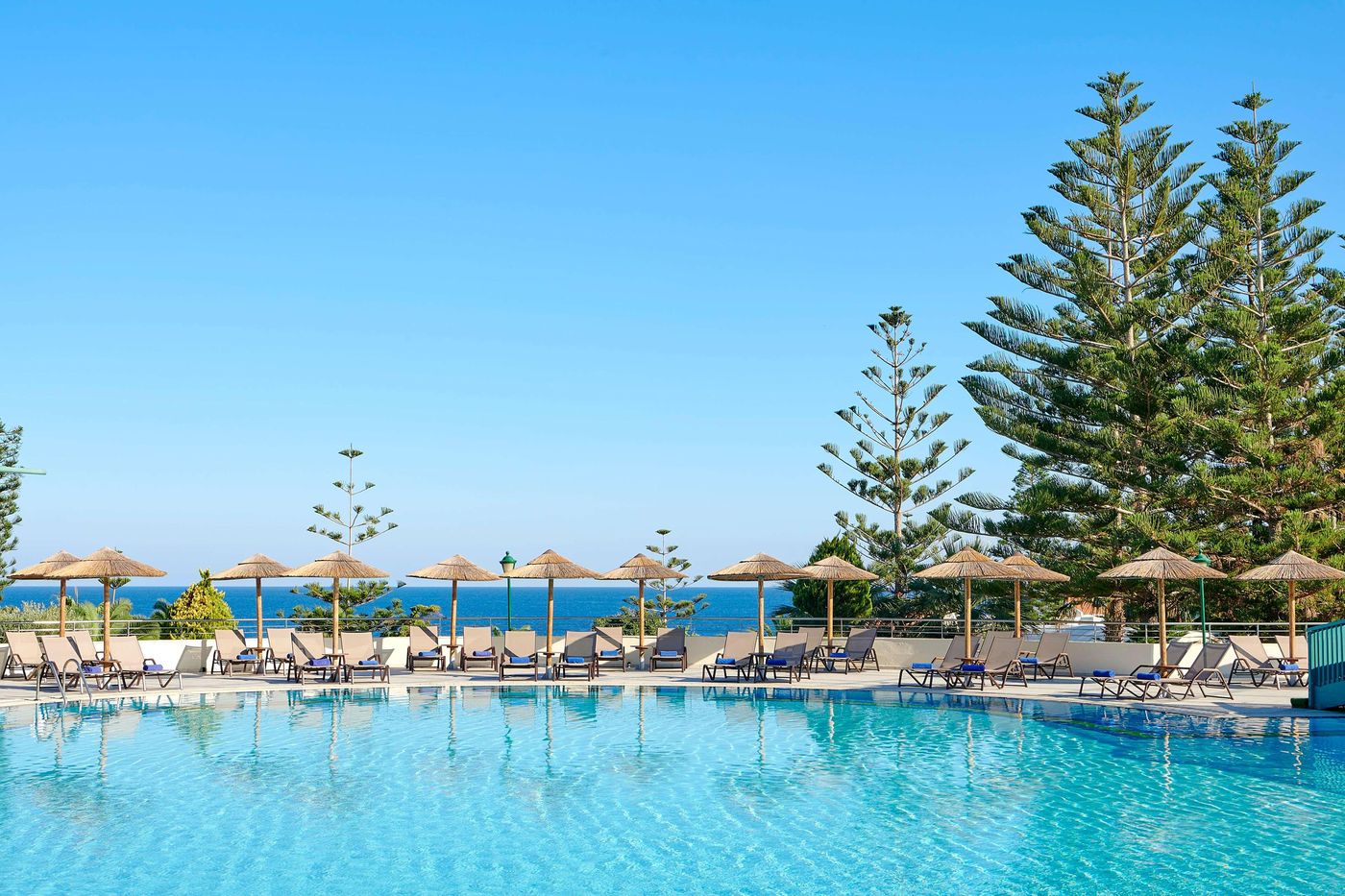 Iberostar-Creta-Marine-Pool-85