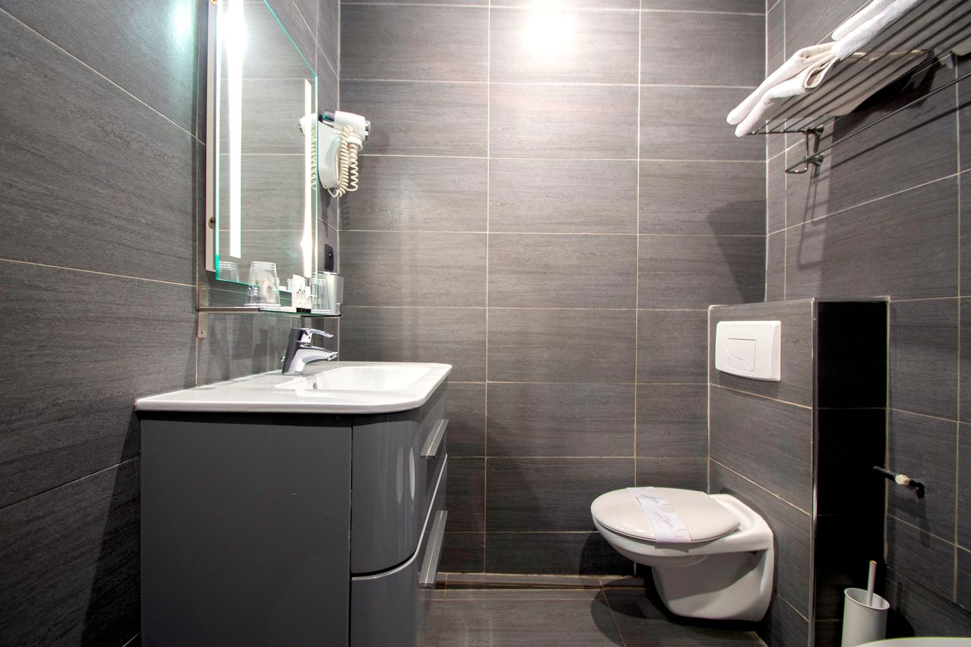 Migny-Opera-Montmartre-Room-32