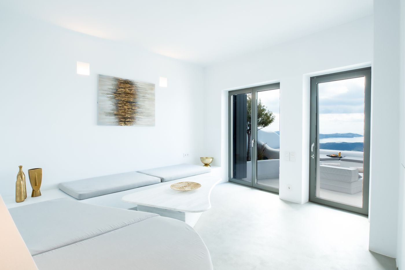 Heaven-s-Edge-Room-44