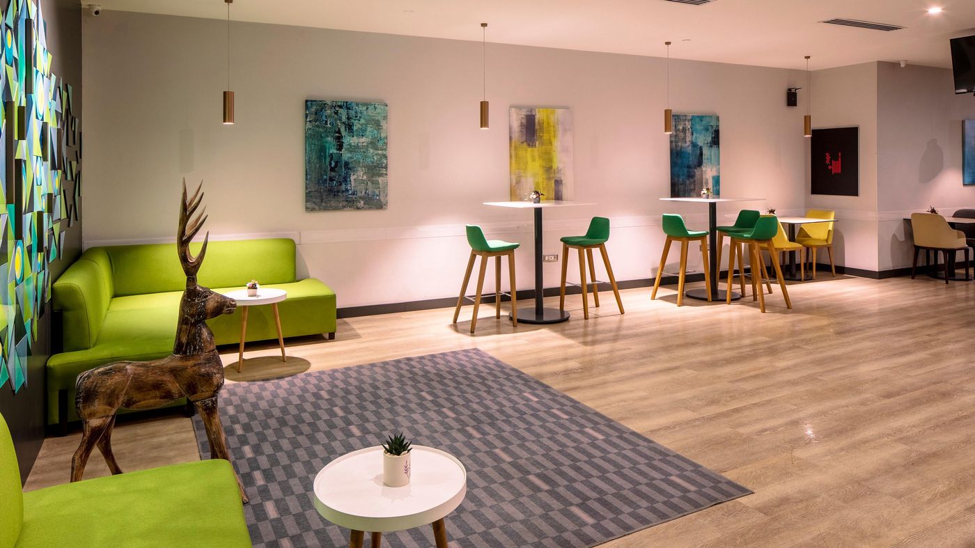 Holiday-Inn-Sisli-General-view-13