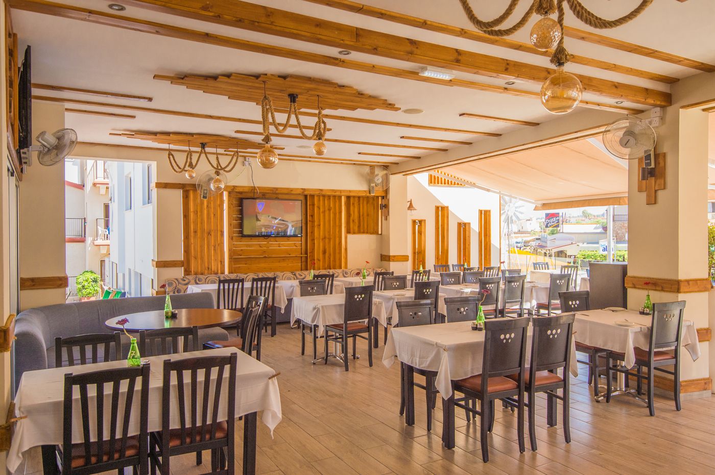 Windmills Hotel Apartments