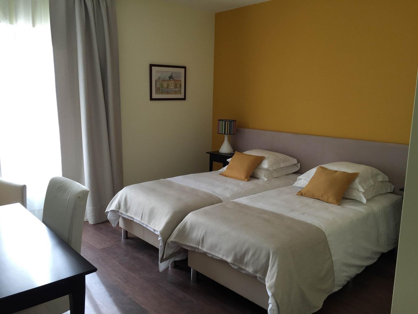 Casa-Do-Alfaro-Room-15