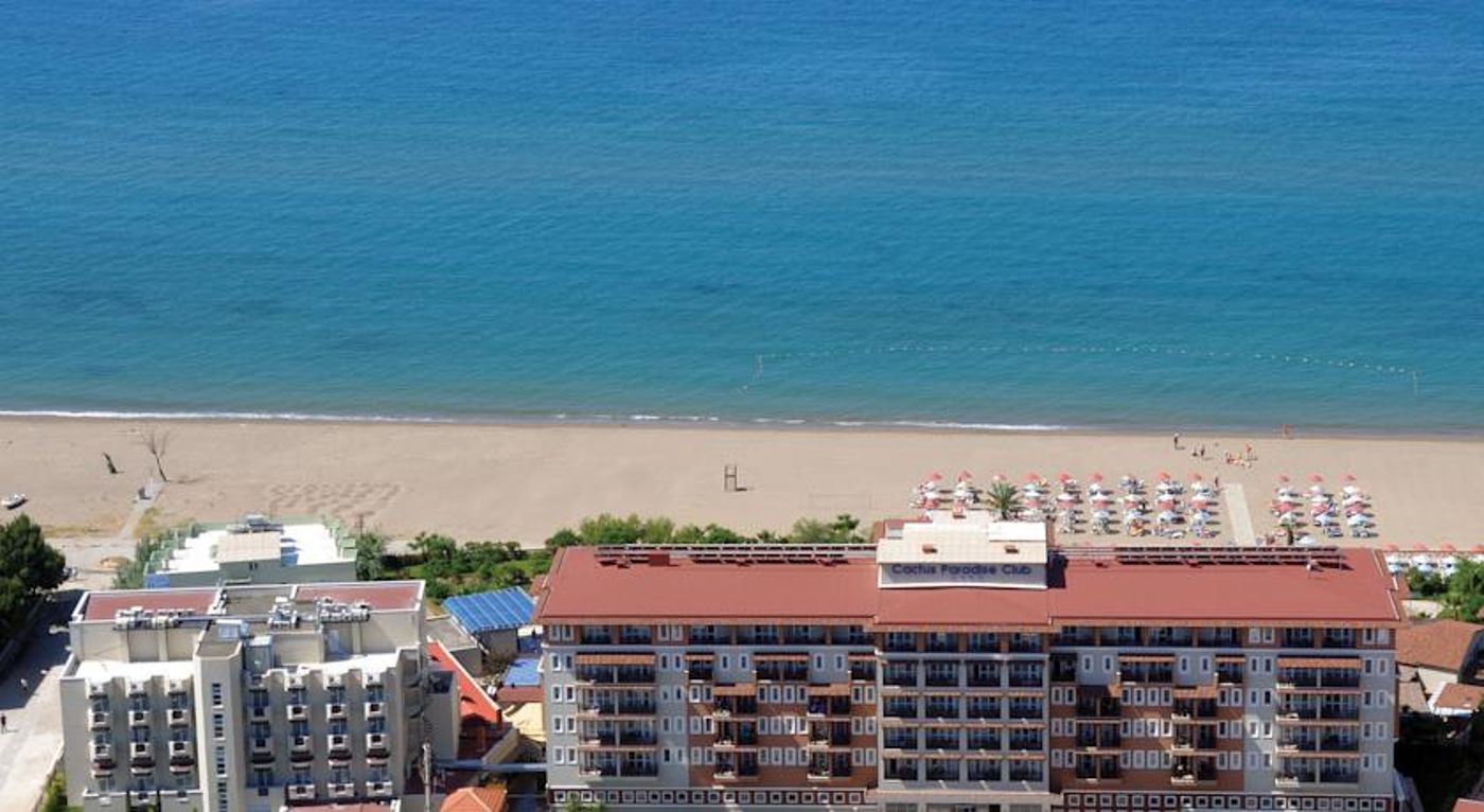 Club Cactus Paradise