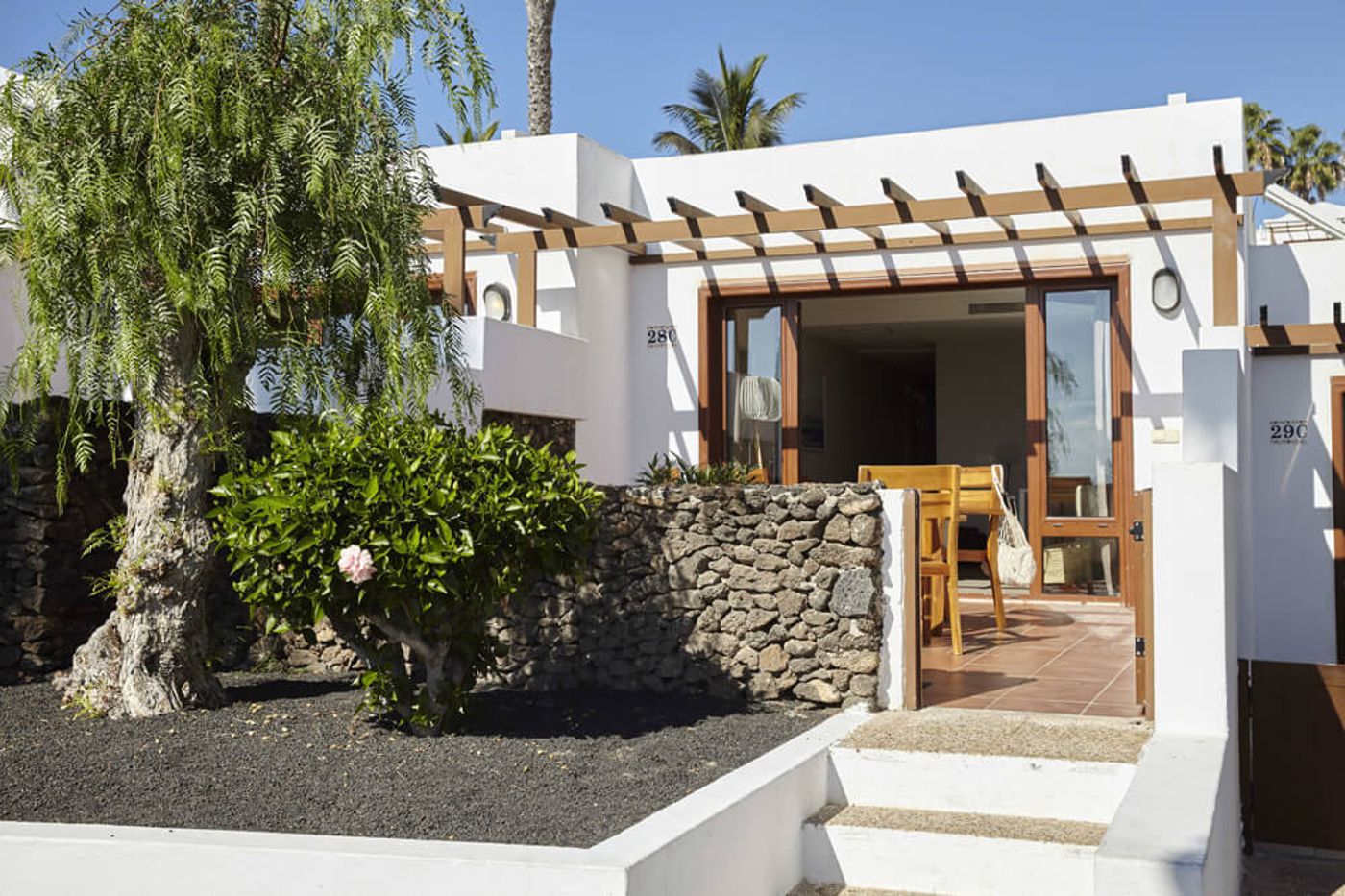 Flamingo Beach Resort