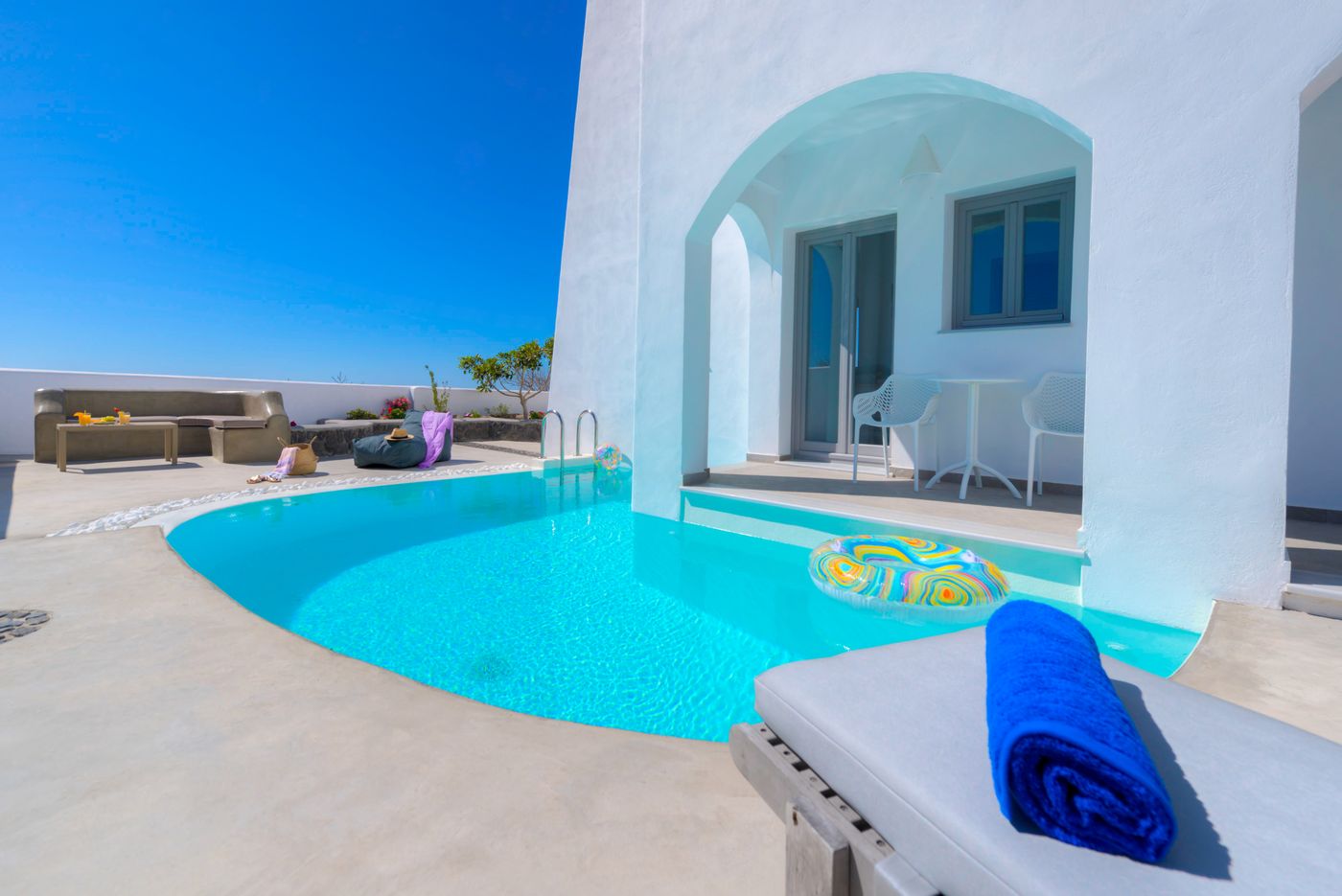 White-Harmony-Suites-Room-5