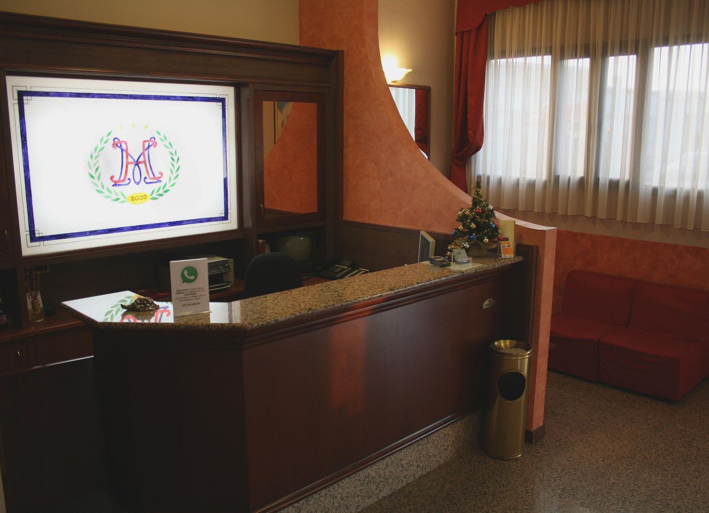 Hotel-Majestic---Linate-Airport-Lobby-2