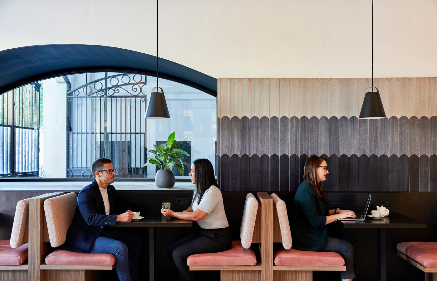 Crowne-Plaza-Paris-Republique-Restaurant-19