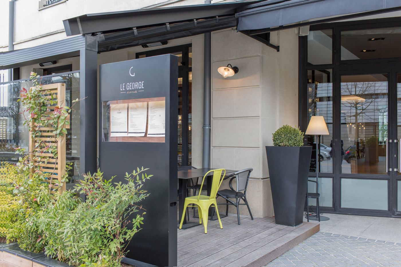 L-elysee-Val-D-europe-Terrace-46