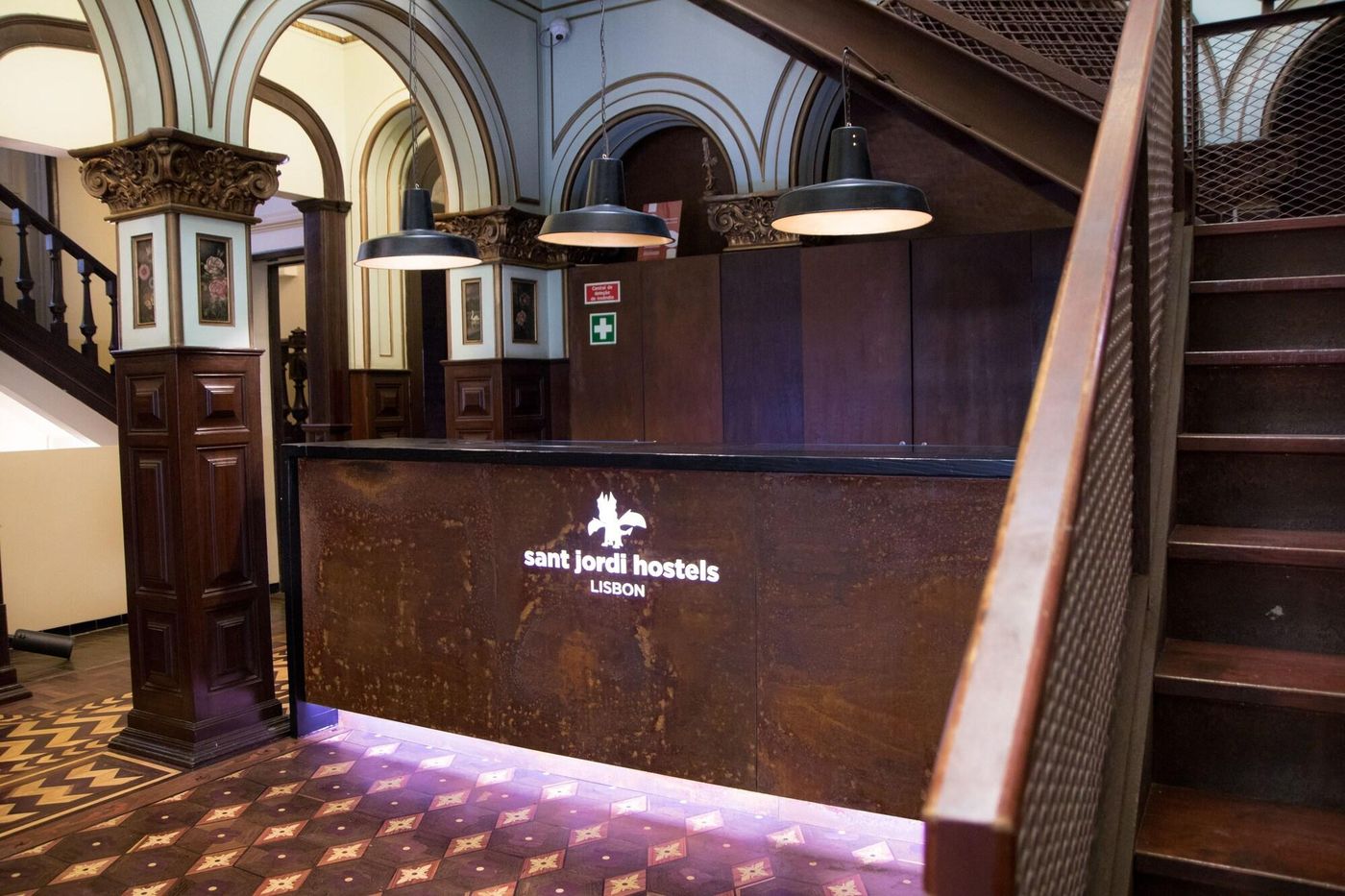 Sant-Jordi-Hostels-Lisbon-Lobby-8