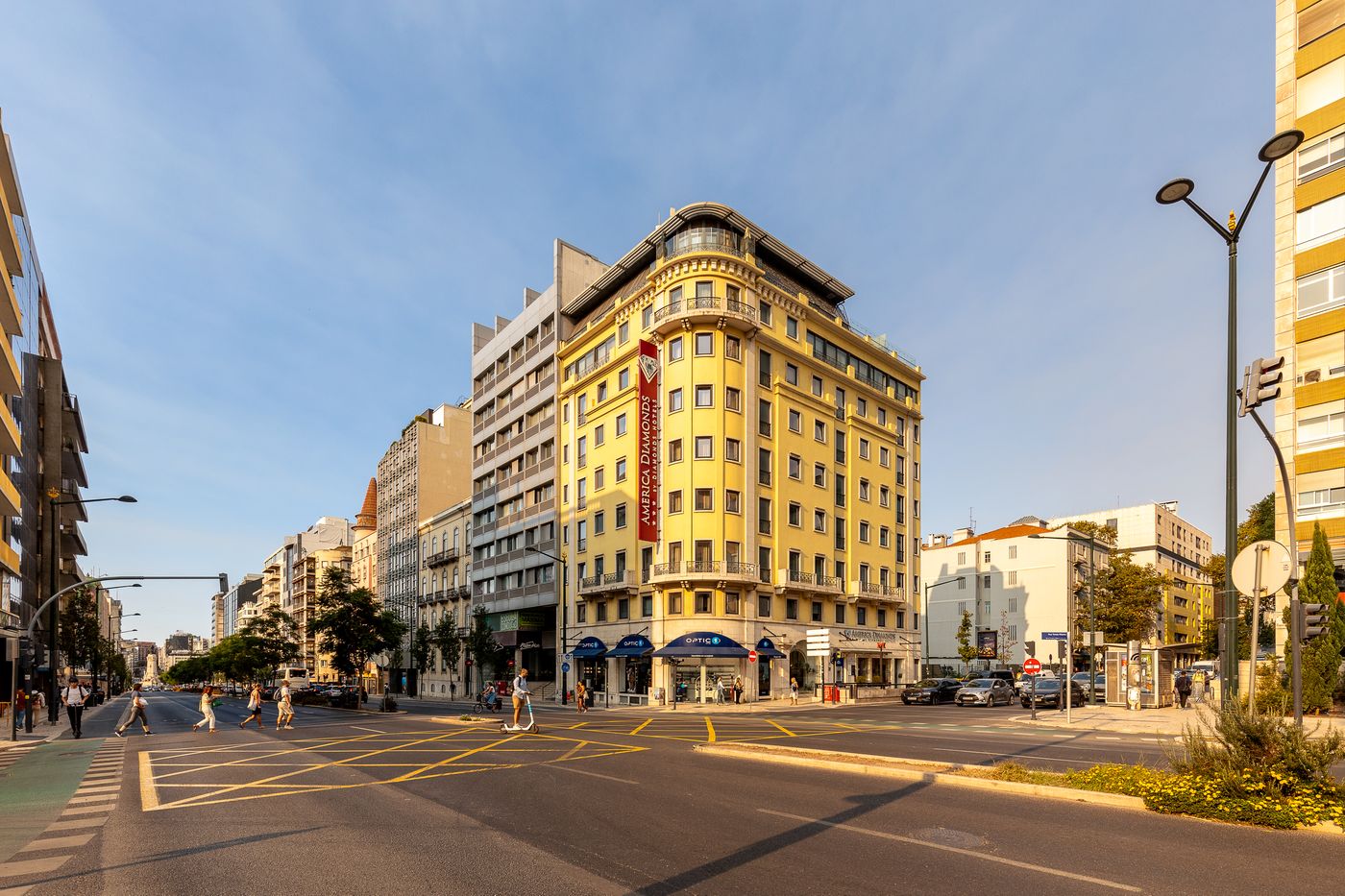 America-Diamonds-General-view-1