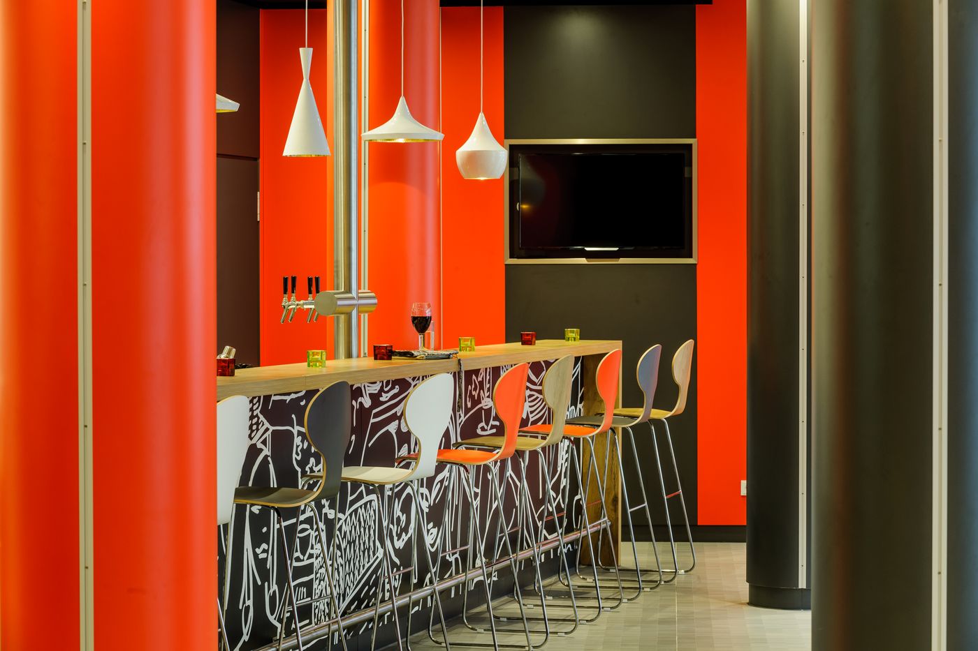 ibis-Muenchen-City-Arnulfpark-Bar-18