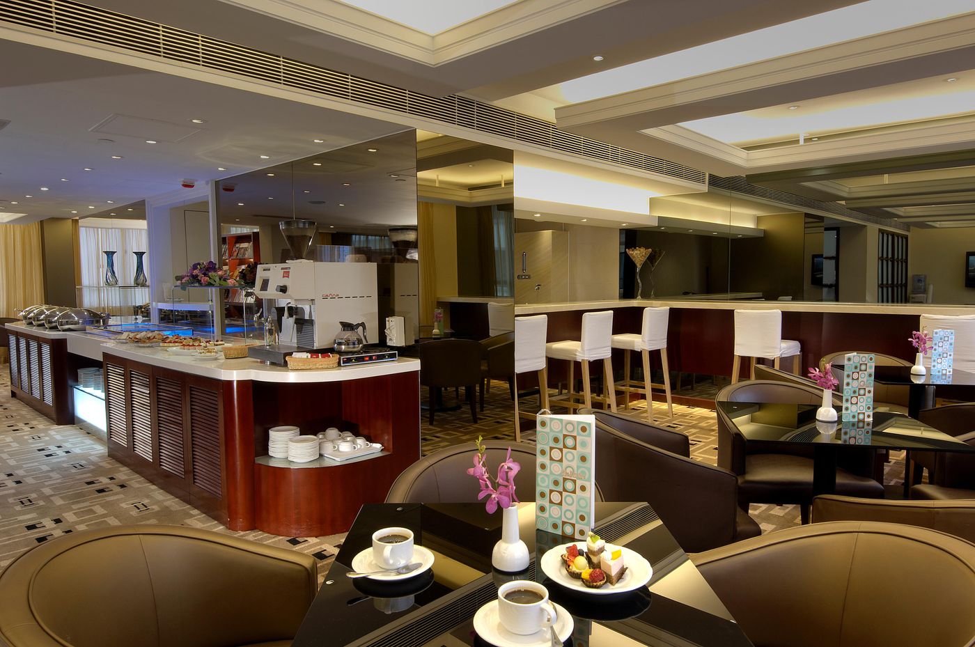 Metropark-Hotel--Kowloon-Lobby-4