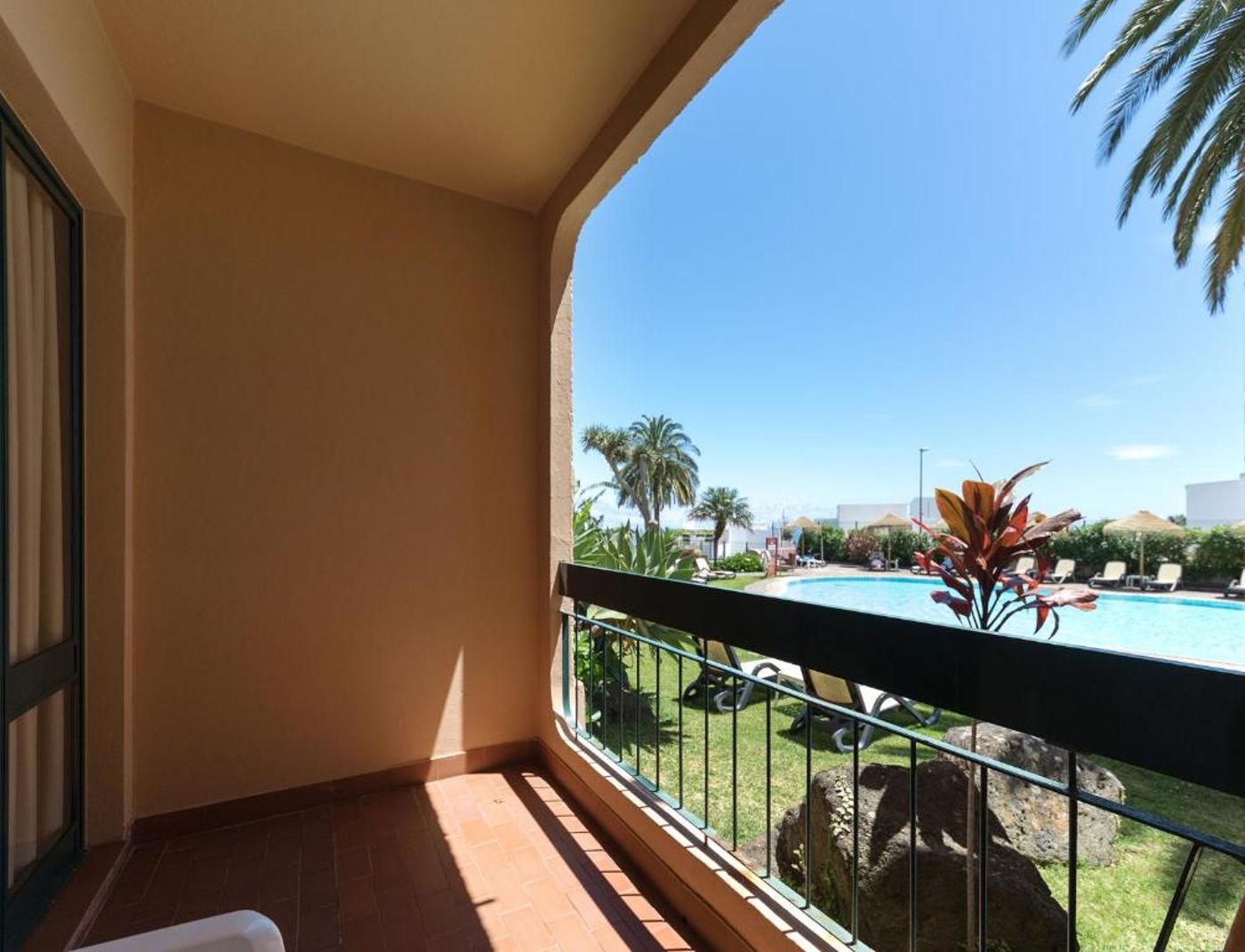 Dom-Pedro-Garajau-Room-19