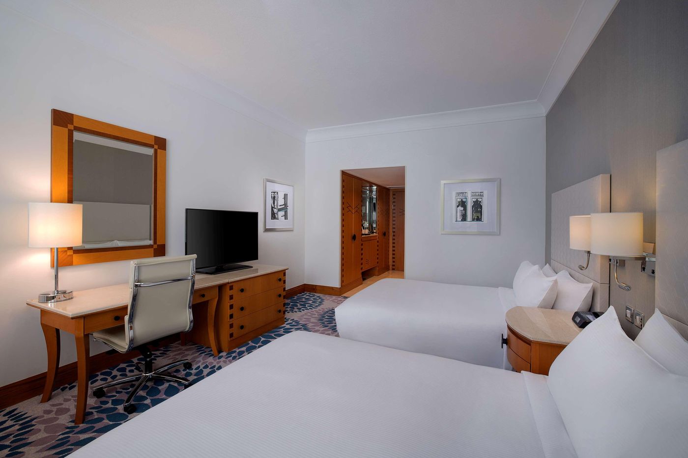 Hilton-Dubai-Jumeirah-Room-41