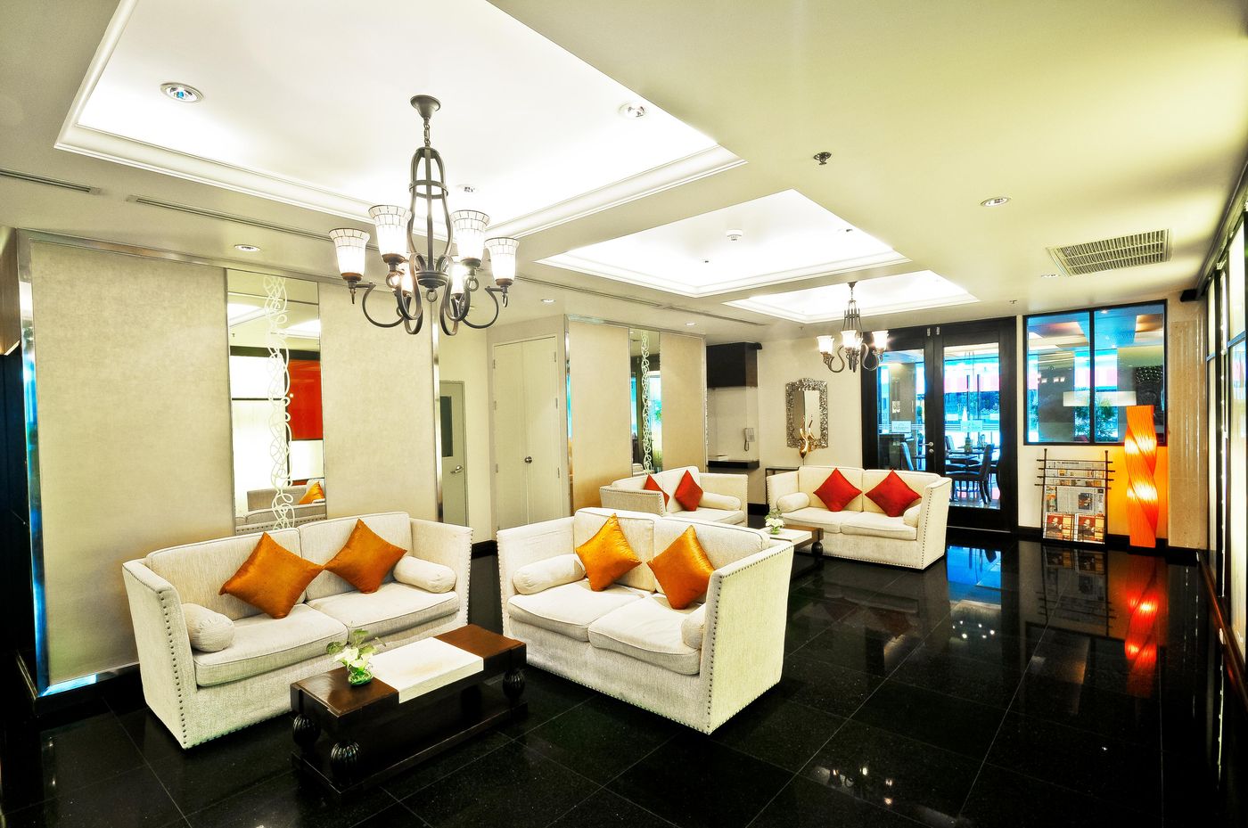 Admiral-Premier-Sukhumvit--SHA-Plus----Lobby-13