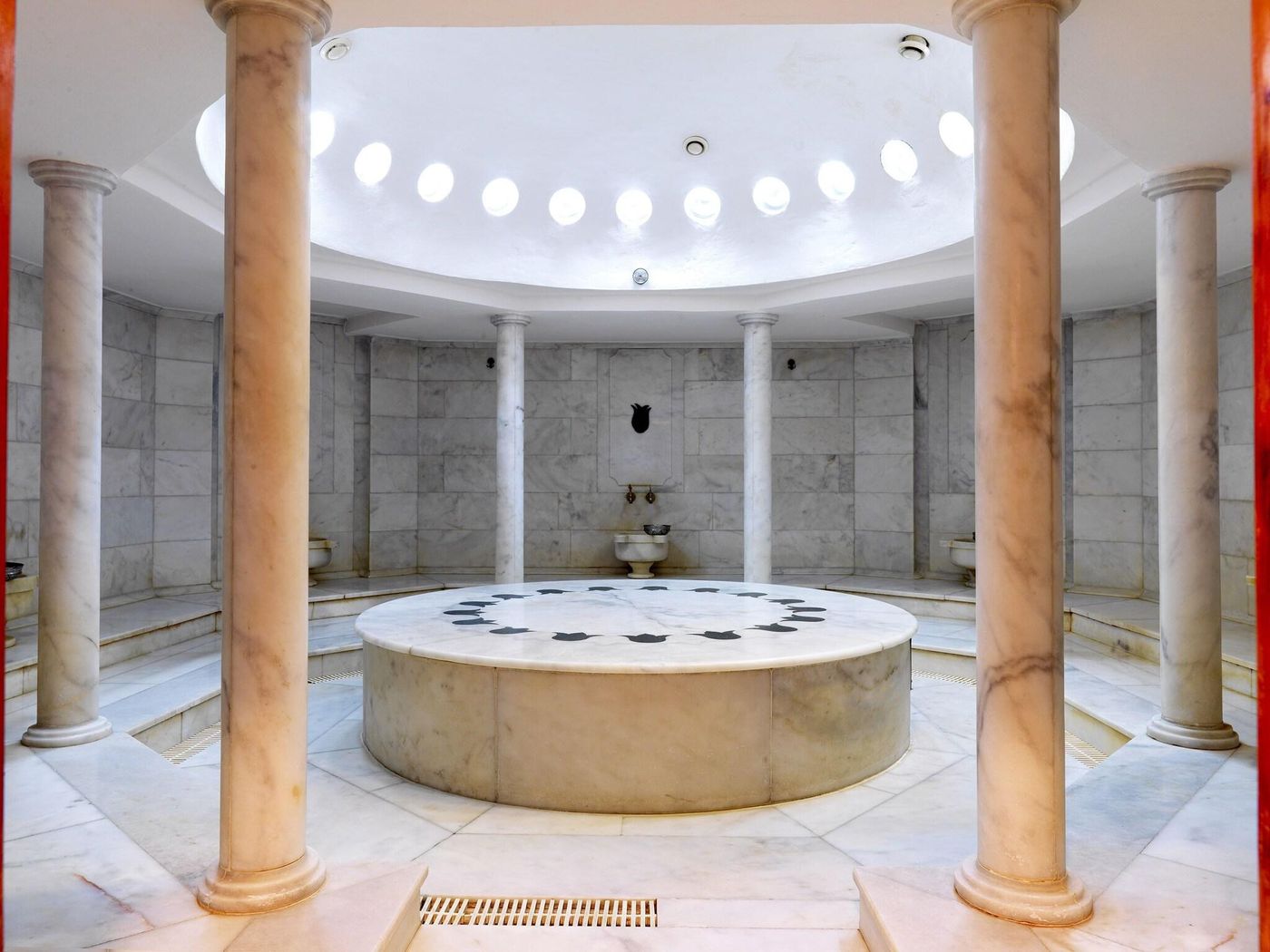 Renaissance-Polat-Istanbul-Room-59