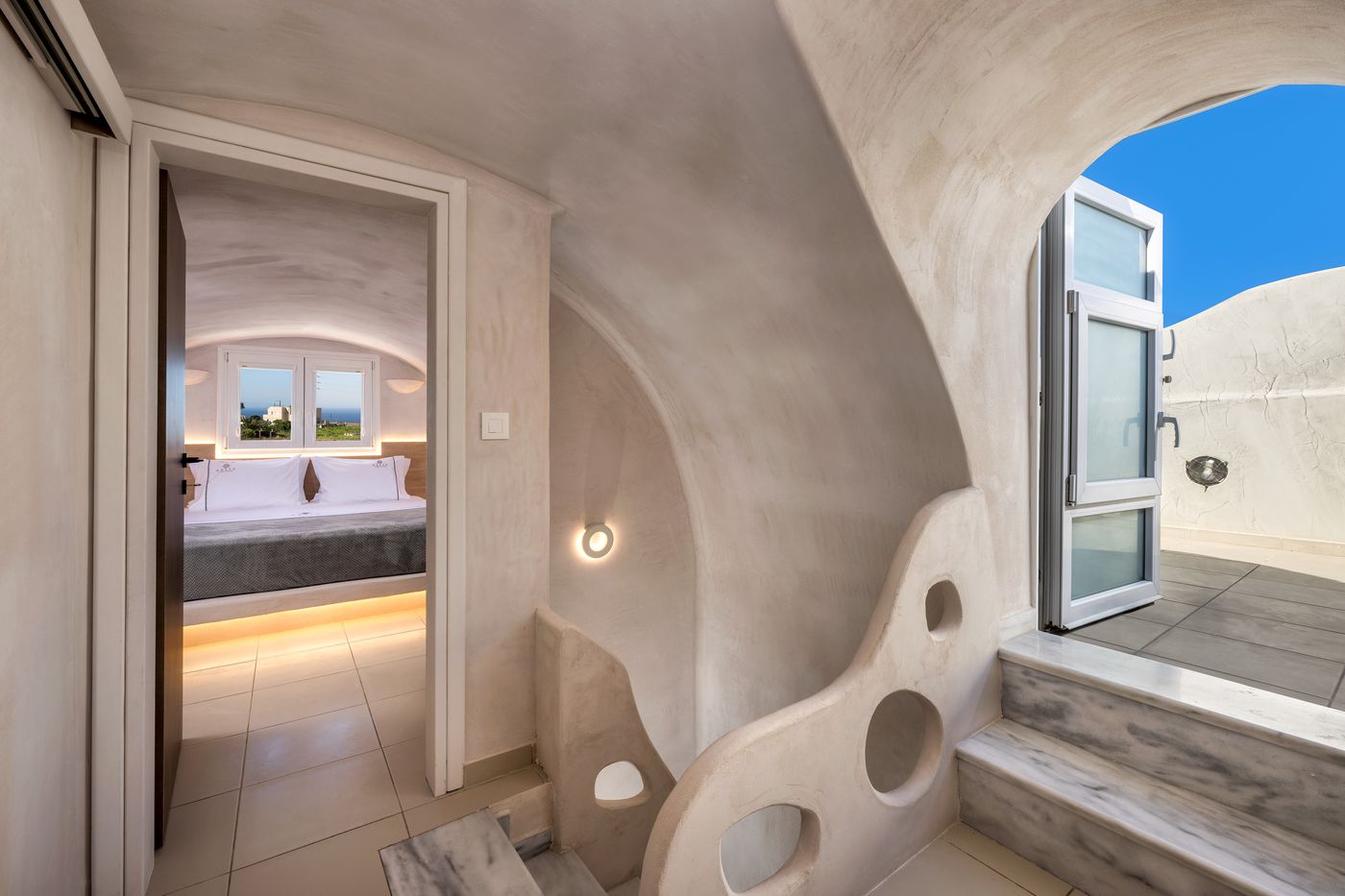 Aelia-Luxury-Suites-Room-40