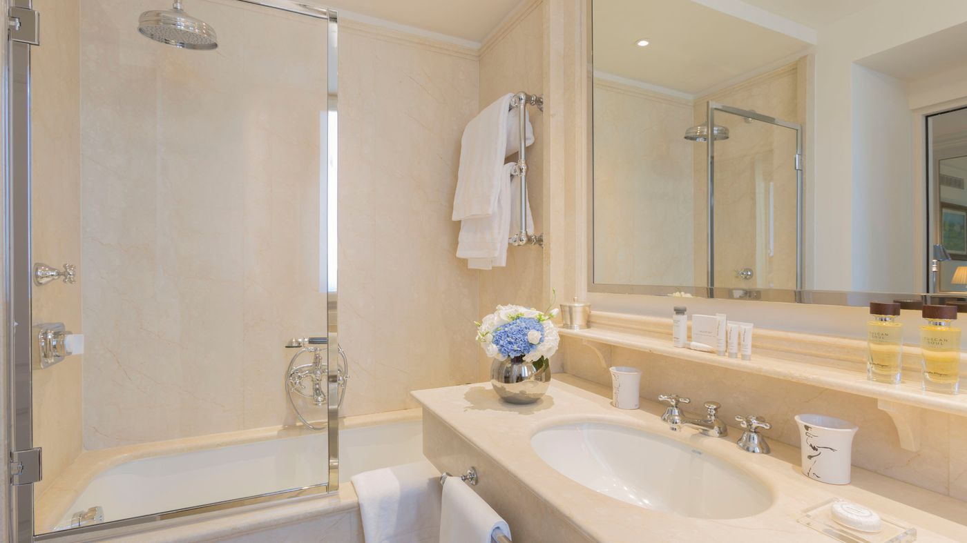 Hotel-Lungarno-Room-43